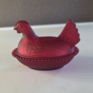 Red Glass Nesting Hen Dish